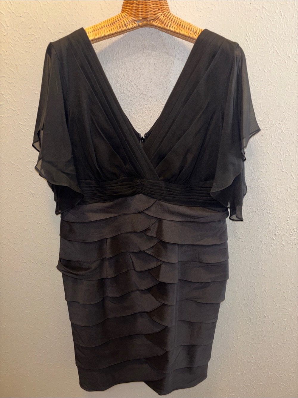 Adrianna Papell Black Elegant Sophisticated Cocktail Dress Women’s Size 14